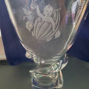 Steuben vase, no box does have the bag with name on it.
